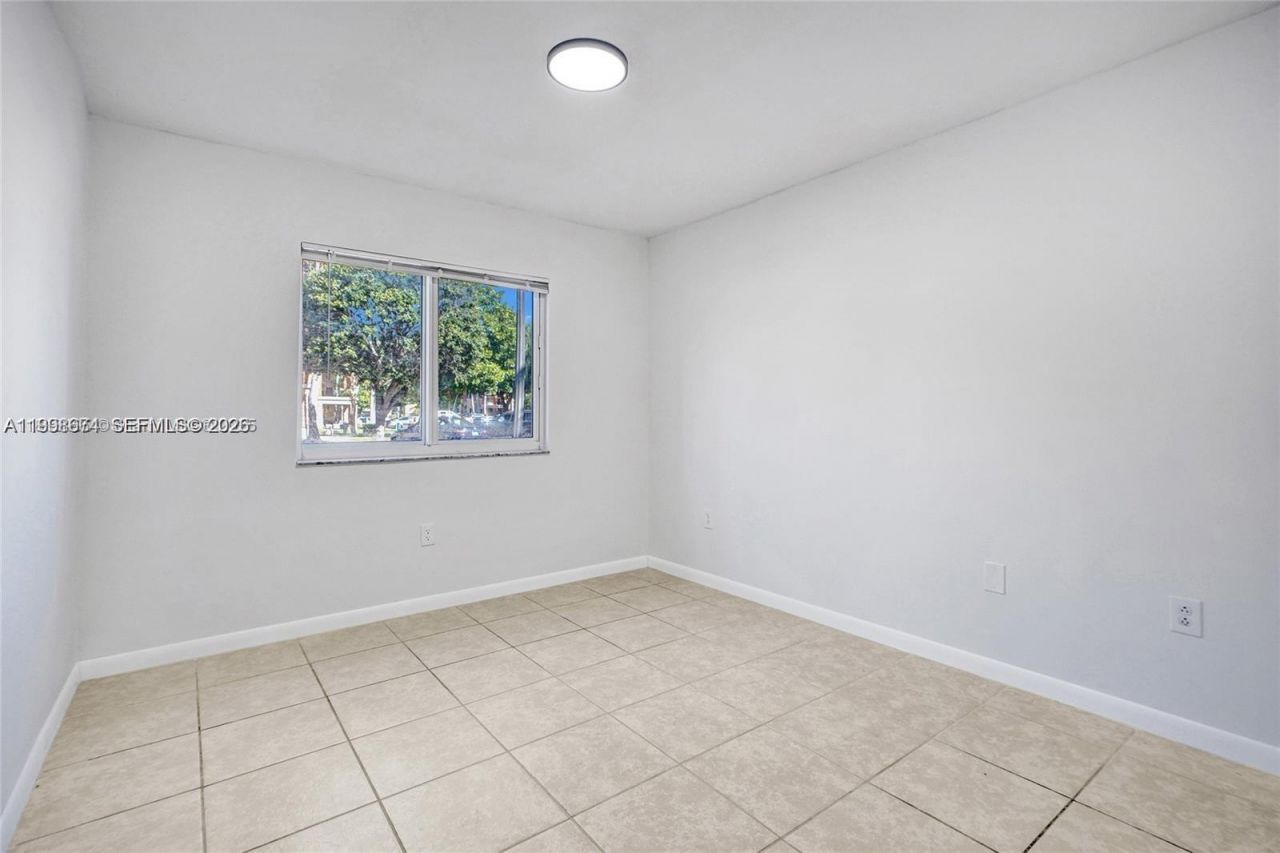 3398 NE 9th Dr, Unit 104, Homestead, FL 33033 Photo