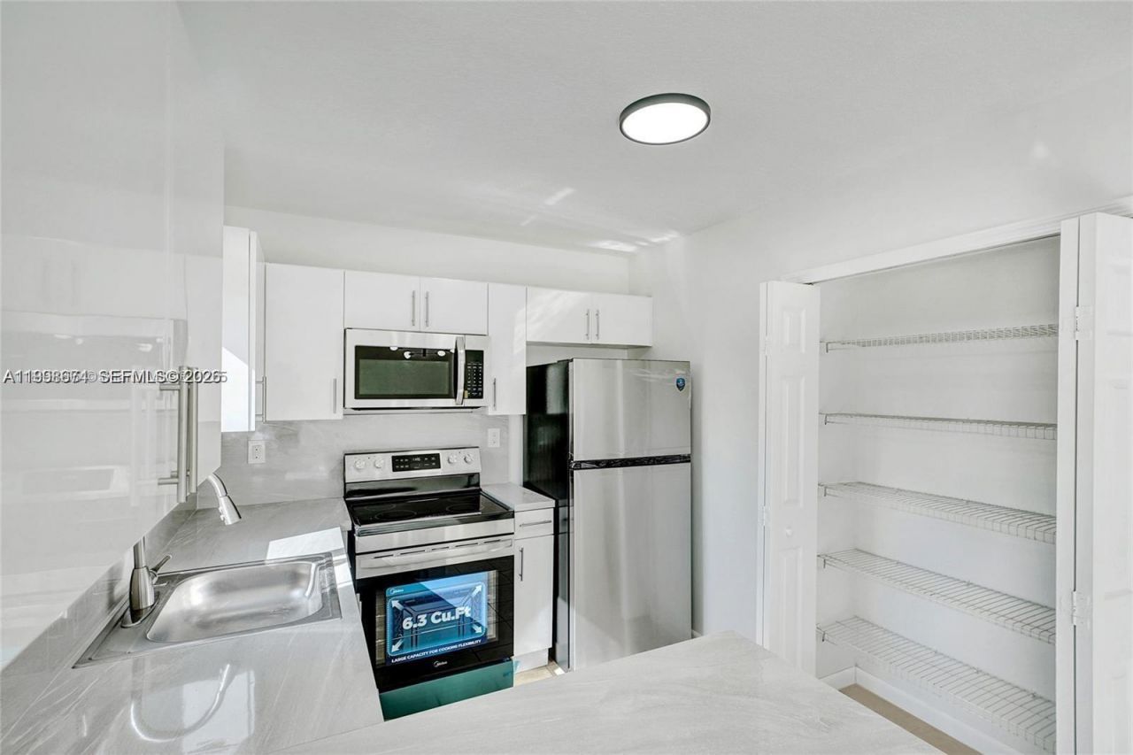 3398 NE 9th Dr, Unit 104, Homestead, FL 33033 Photo