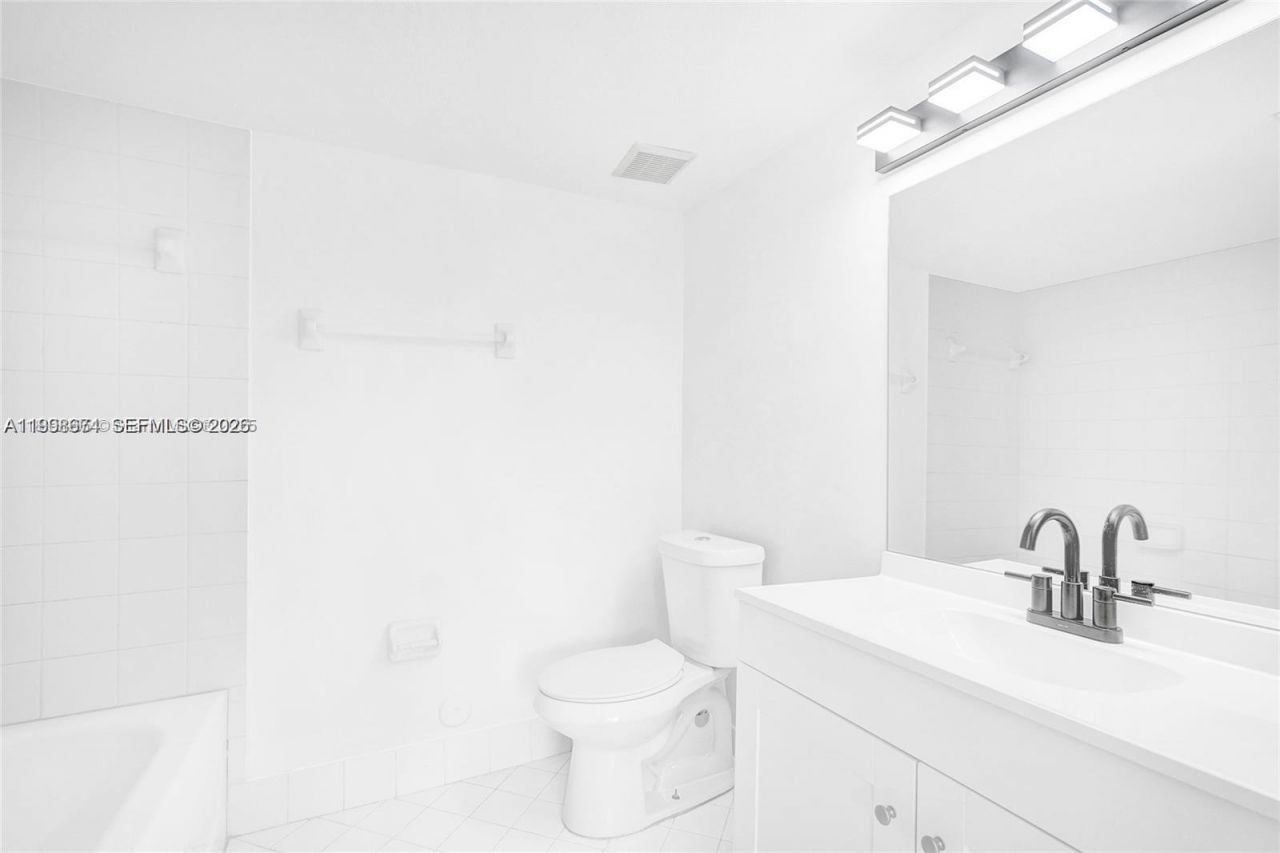 3398 NE 9th Dr, Unit 104, Homestead, FL 33033 Photo