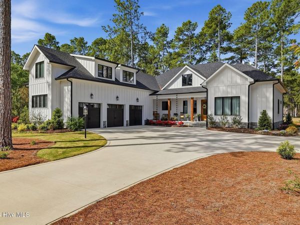 28 Augusta Drive, Southern Pines, NC 28387