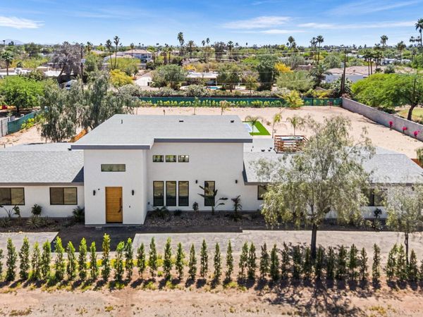 8621 E INDIAN BEND Road, Scottsdale, AZ 85250