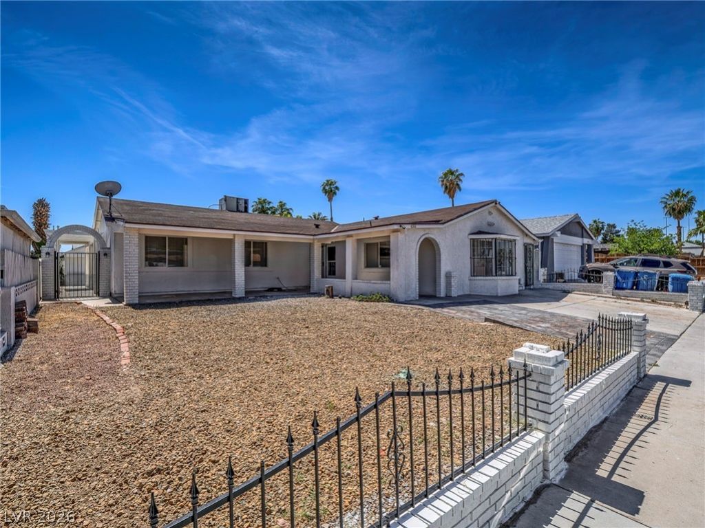 4351 Chafer Drive, Las Vegas, NV 89121 Main Photo