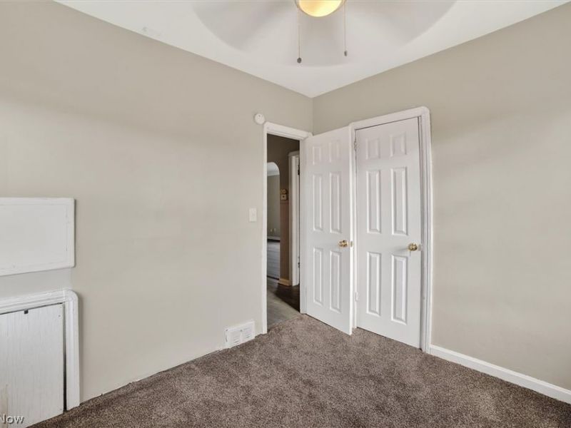 17208 Lipton Avenue, Cleveland, OH 44128 Photo 14