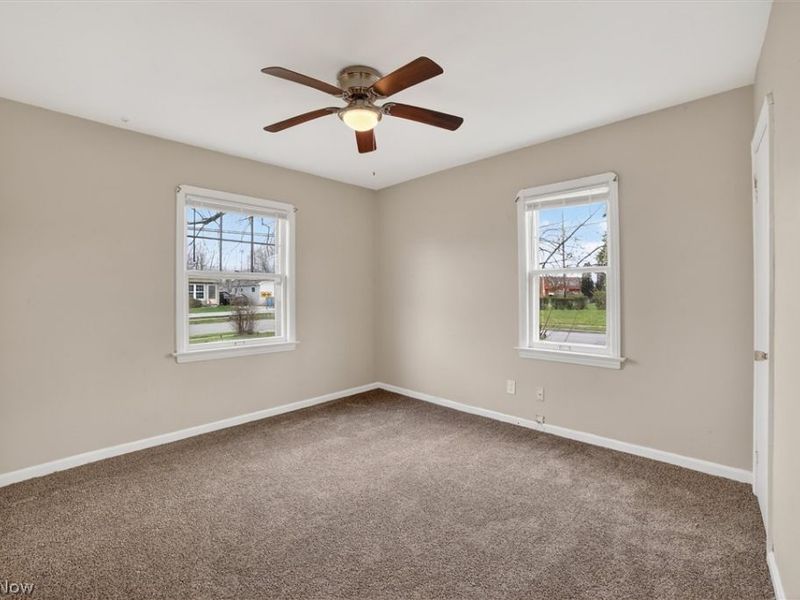 17208 Lipton Avenue, Cleveland, OH 44128 Photo 16