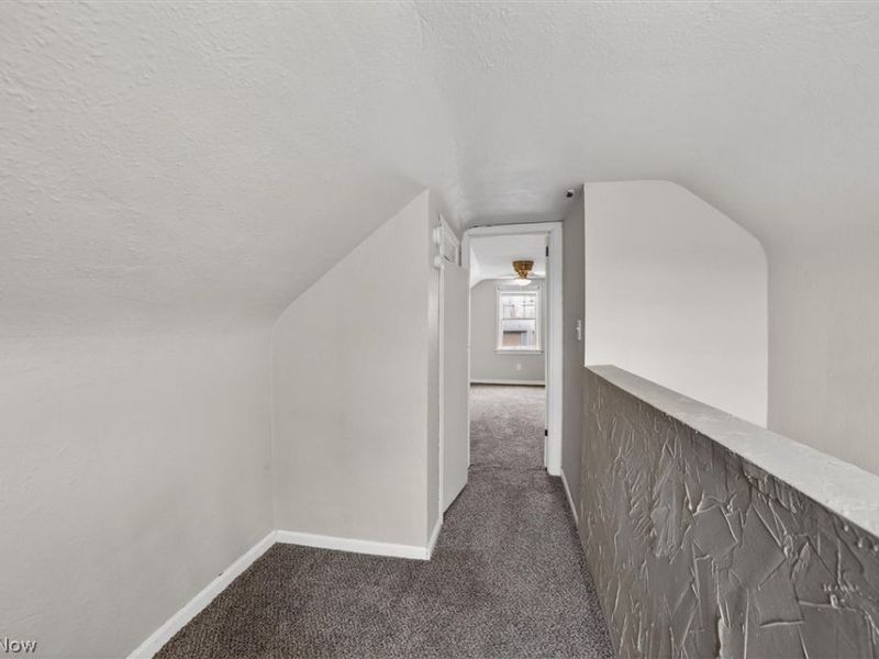 17208 Lipton Avenue, Cleveland, OH 44128 Photo 18