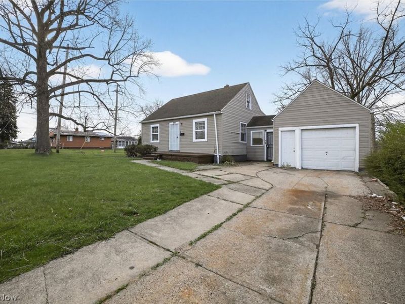 17208 Lipton Avenue, Cleveland, OH 44128 Photo 22