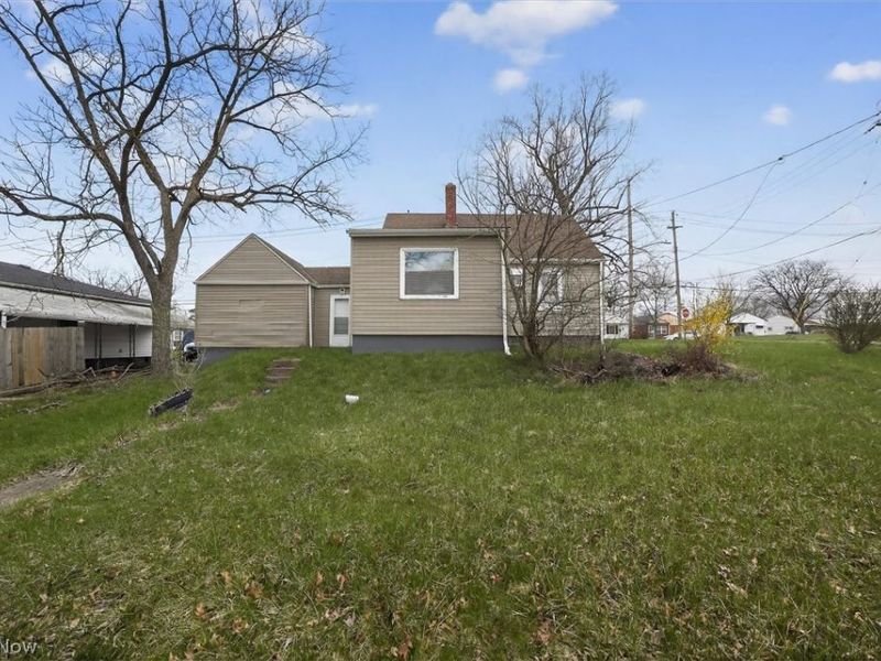 17208 Lipton Avenue, Cleveland, OH 44128 Photo 23