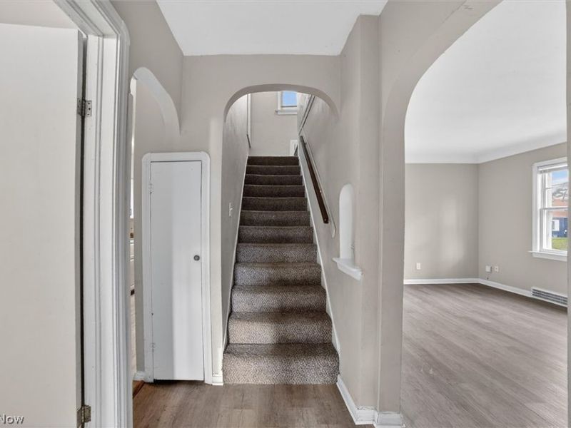 17208 Lipton Avenue, Cleveland, OH 44128 Photo 6