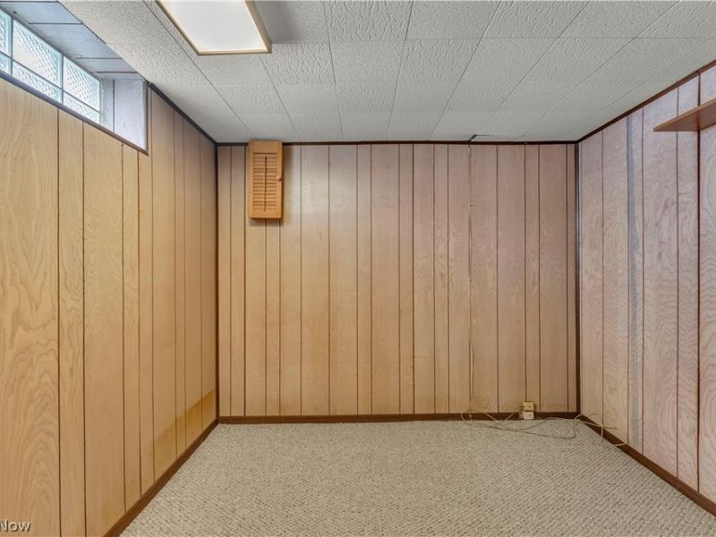 14721 Harley Avenue, Cleveland, OH 44111 Photo 17