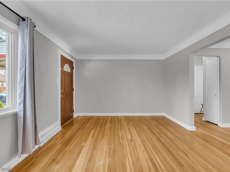 14721 Harley Avenue, Cleveland, OH 44111 Photo 4