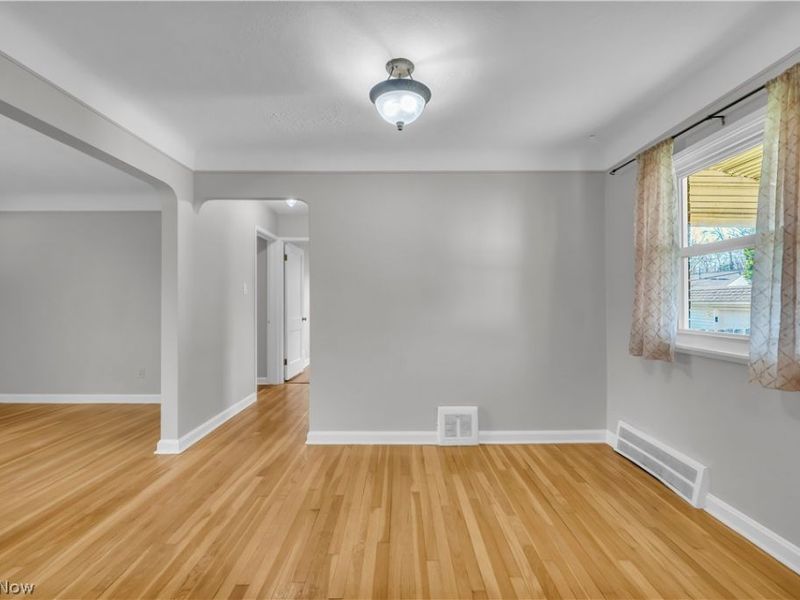 14721 Harley Avenue, Cleveland, OH 44111 Photo 6