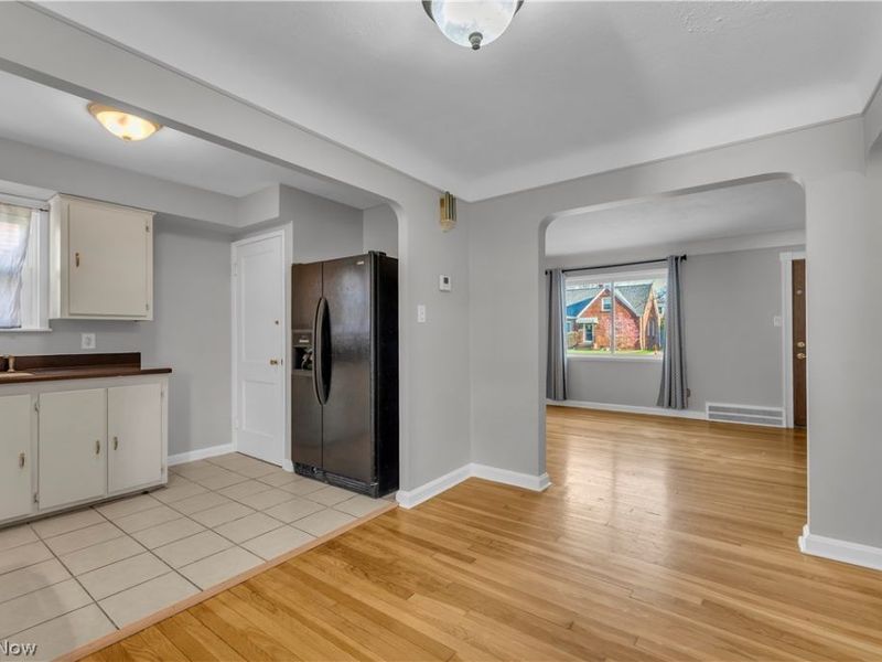 14721 Harley Avenue, Cleveland, OH 44111 Photo 7