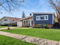 2664 S Craig Drive, Des Plaines, IL 60018 primary photo