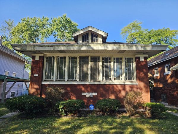 8028 S Bennett Avenue, Chicago, IL 60617