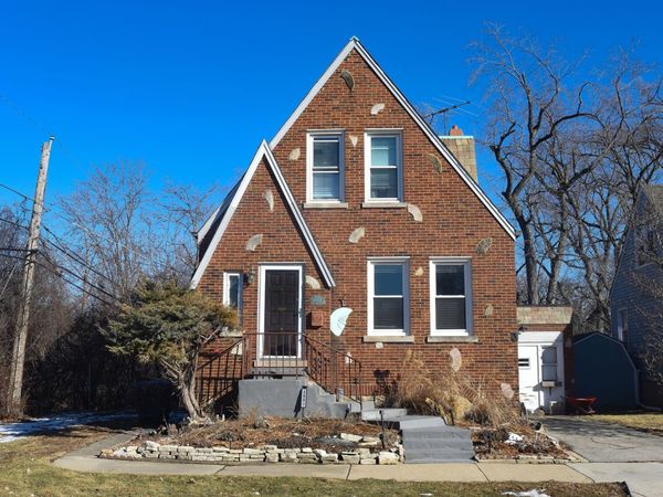 3901 Custer Avenue , Lyons, IL 60534