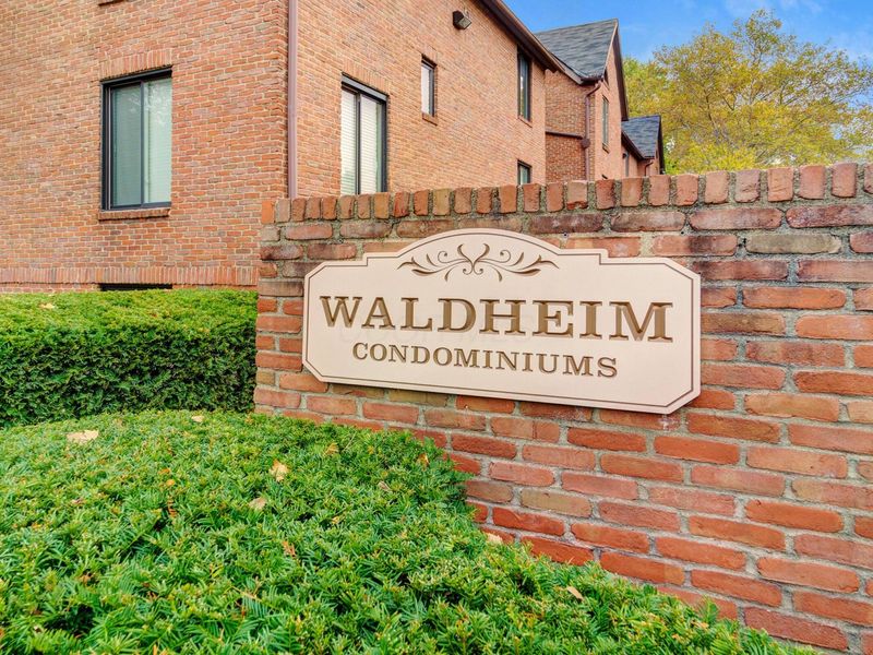 285 Lear Street, Unit 4, Columbus, OH 43206 Photo 1