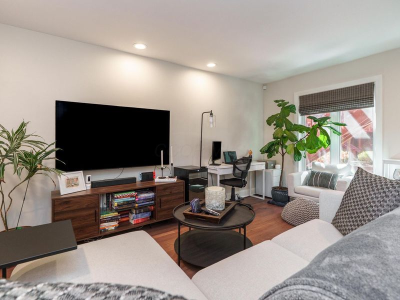 285 Lear Street, Unit 4, Columbus, OH 43206 Photo 3