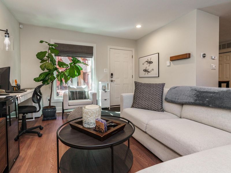 285 Lear Street, Unit 4, Columbus, OH 43206 Photo 5