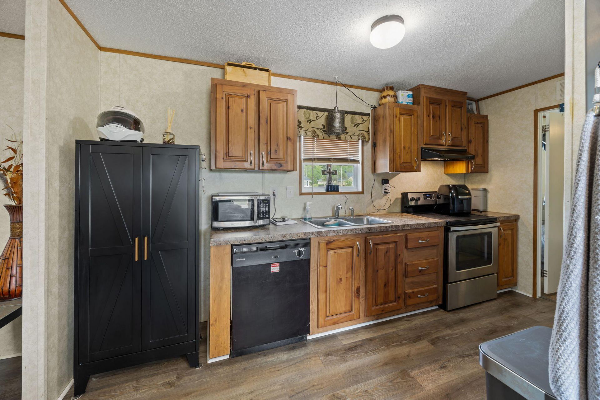 1442 Poplar Hill Drive Photo 10