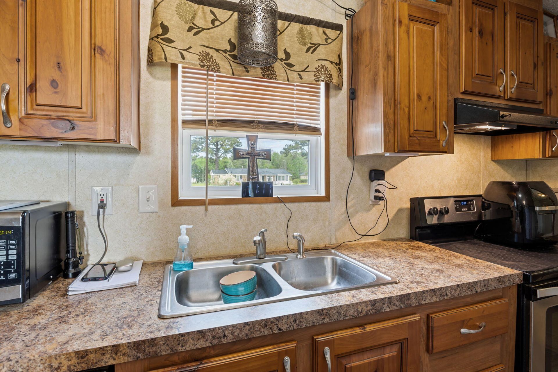 1442 Poplar Hill Drive Photo 11