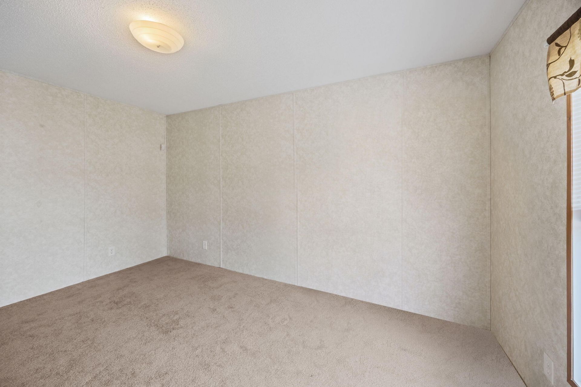 1442 Poplar Hill Drive Photo 16