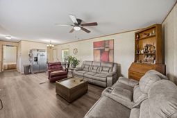 1442 Poplar Hill Drive photo 4