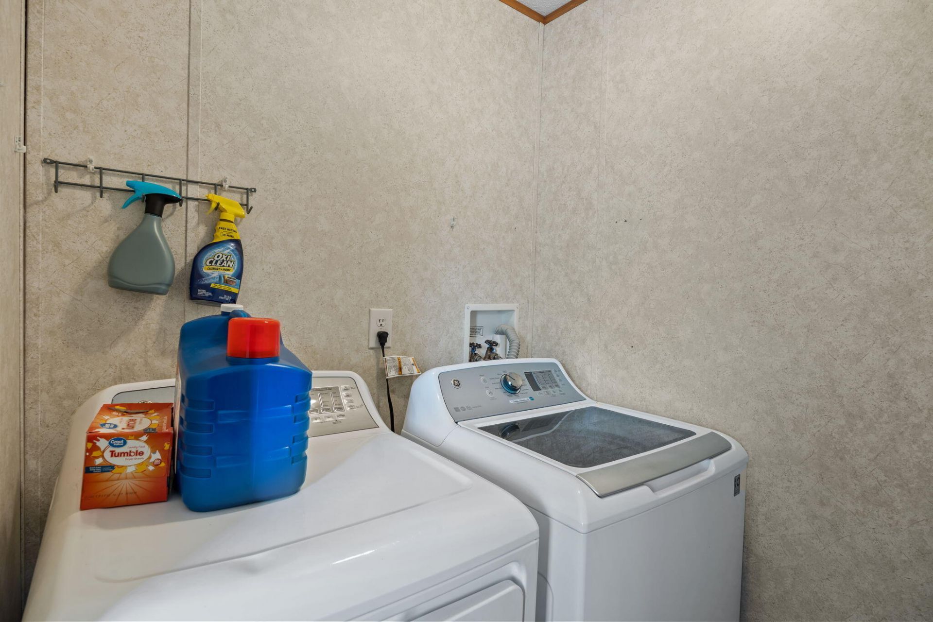 1442 Poplar Hill Drive Photo 9