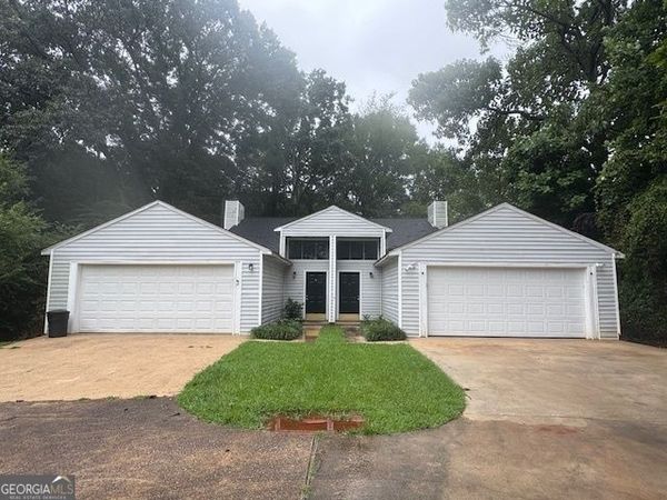 106 110 Northwoods Drive, Lagrange, GA 30241