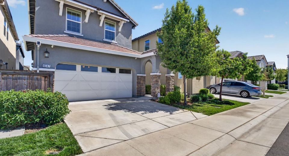 8347 Frontera, Sacramento, CA 95829 Photo