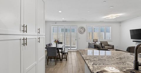 8347 Frontera, Sacramento, CA 95829 Photo