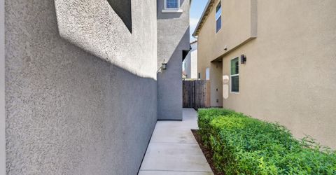 8347 Frontera, Sacramento, CA 95829 Photo