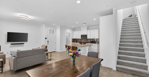 8347 Frontera, Sacramento, CA 95829 Photo