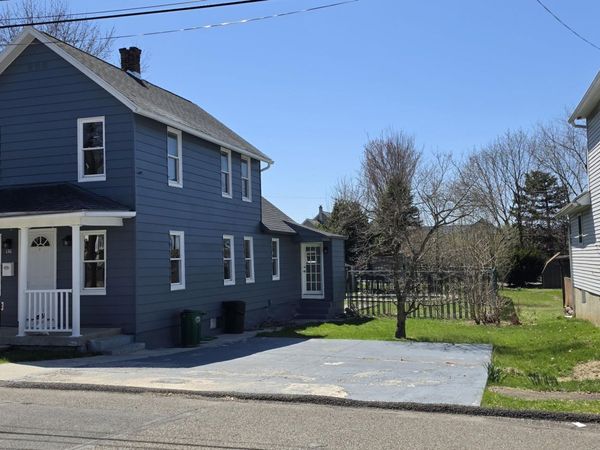 130 Buttonwood Street, Jessup, PA 18434