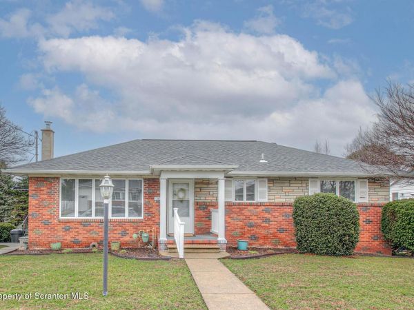 3904 Winfield Avenue, Moosic, PA 18507