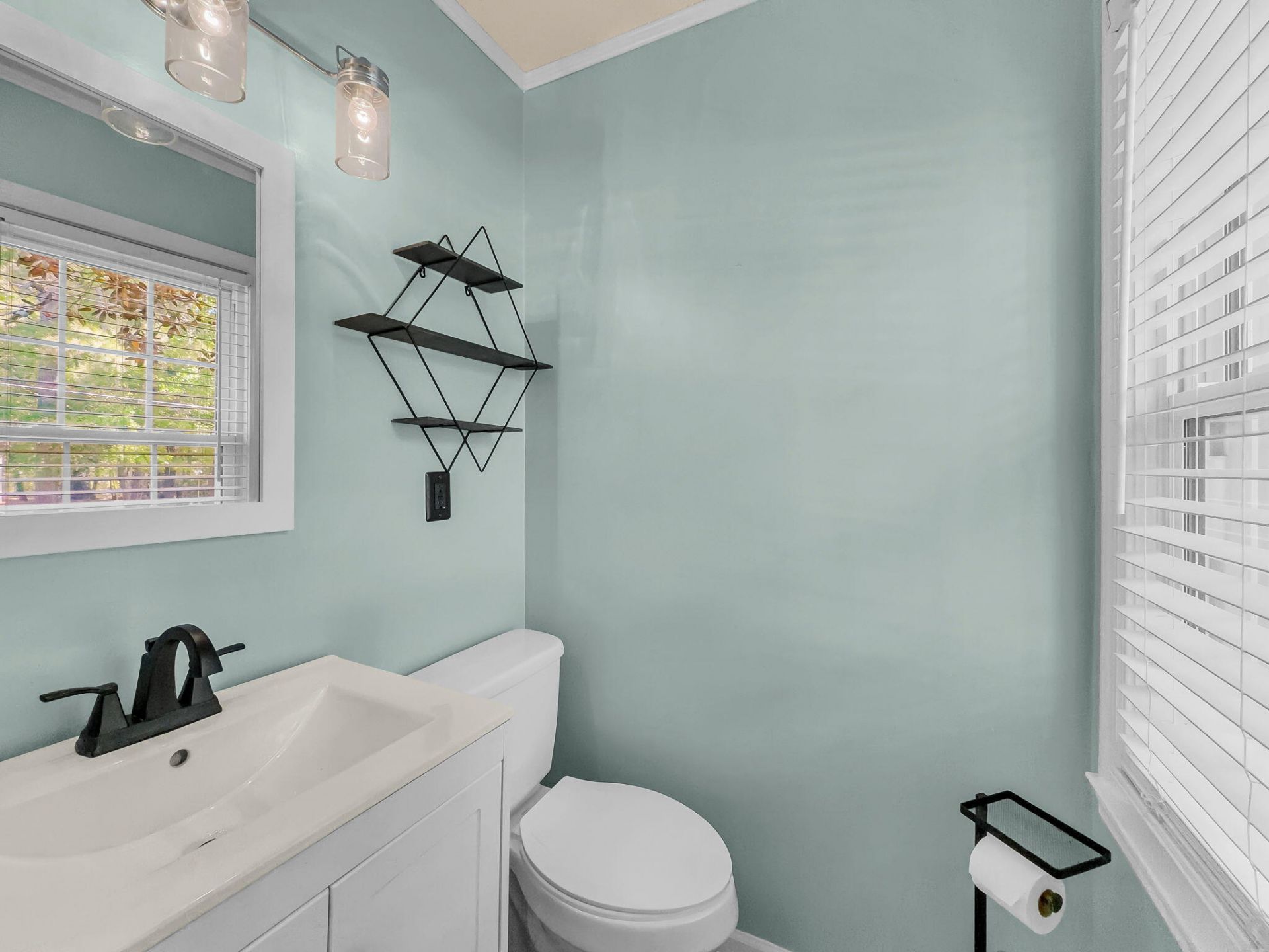 3627 Barton Street Photo 15