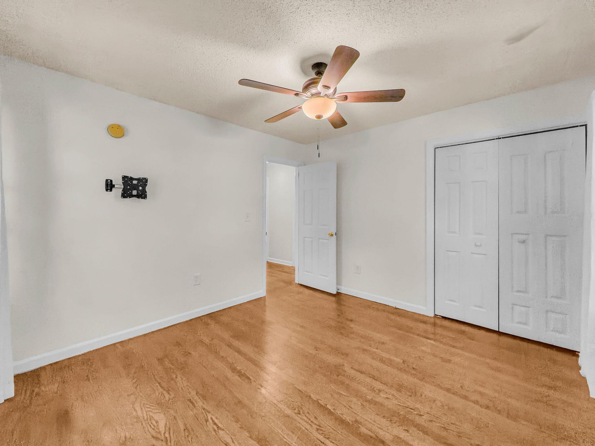 3627 Barton Street Photo 17