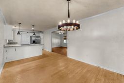 3627 Barton Street photo 4