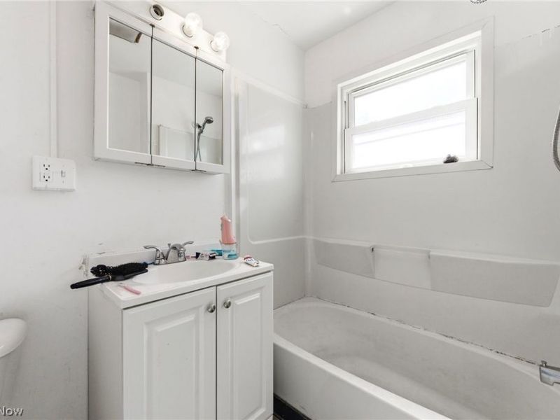 3422 Daisy Avenue, Cleveland, OH 44109 Photo 34