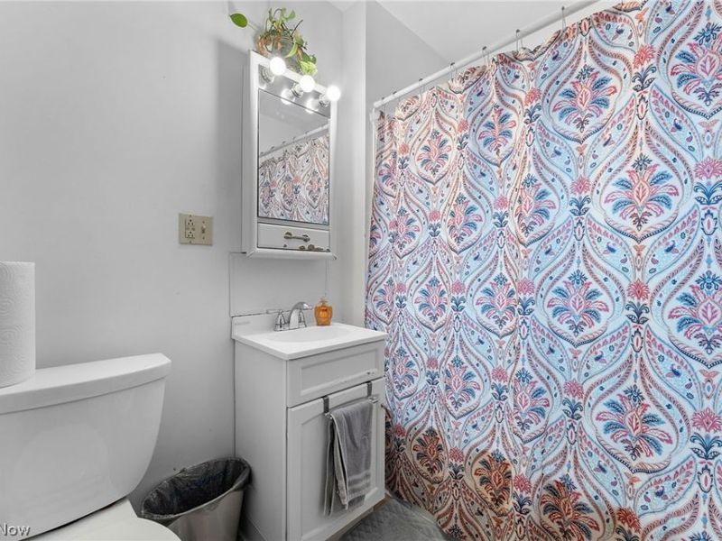 3422 Daisy Avenue, Cleveland, OH 44109 Photo 9