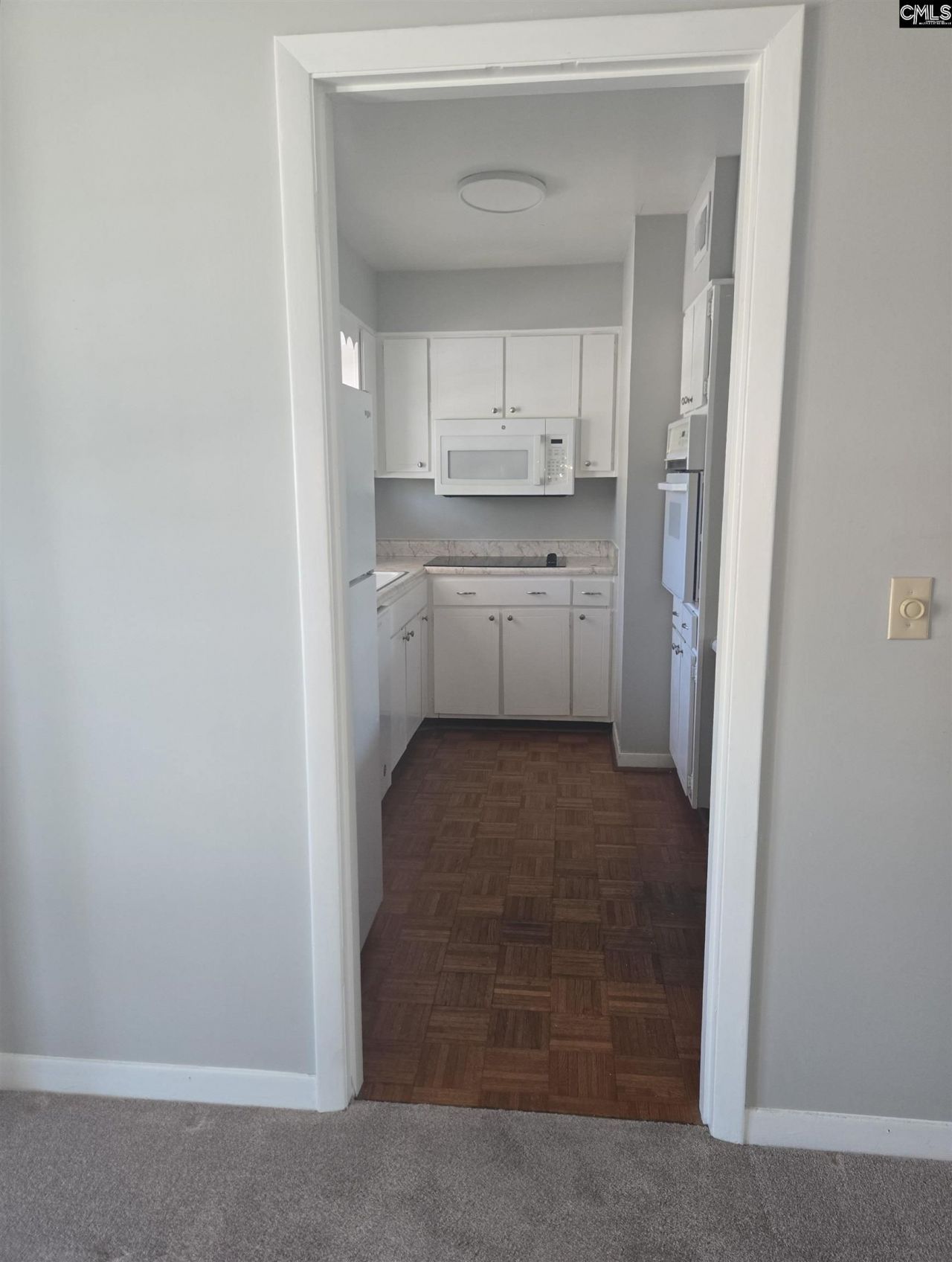 3600 Chateau Drive Photo 6