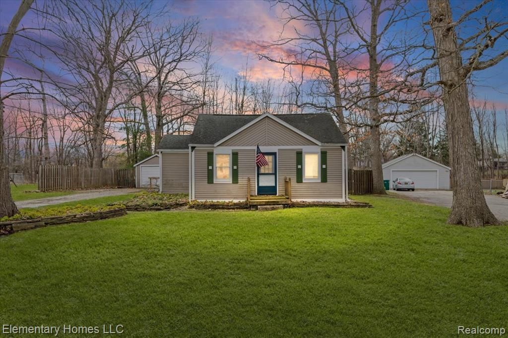 2158 Oaknoll Street, Auburn Hills, MI 48326 Main Photo