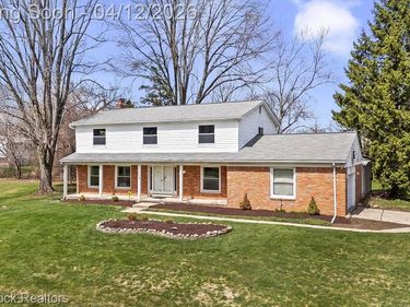 6540 Alderley Way, West Bloomfield Twp, MI 48322