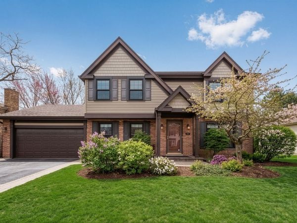 657 W Revere Lane , Palatine, IL 60067