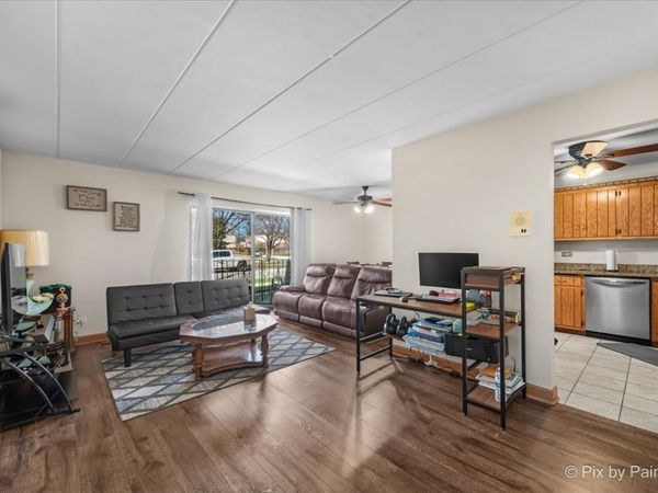 9800 Sayre Avenue , Unit 1C, Chicago Ridge, IL 60415