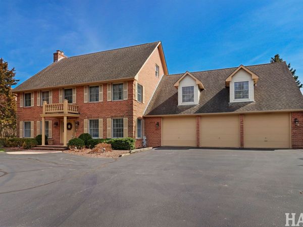 2916 N Bayview Lane , McHenry, IL 60051