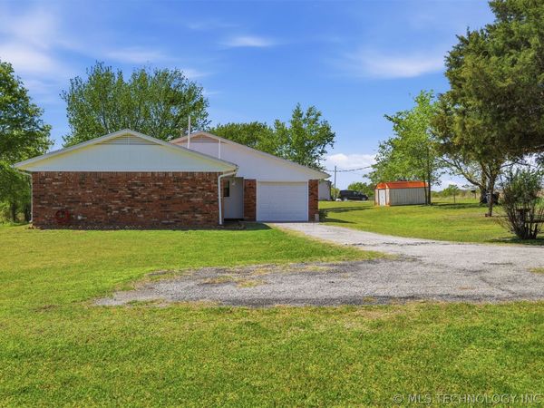 17870 Harding Road , Beggs, OK 74421