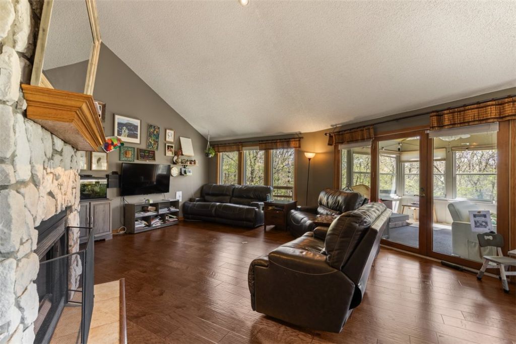 70 Overton Drive Bella Vista, AR 72714