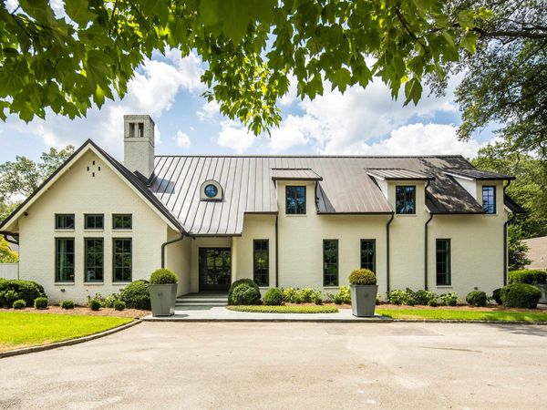 223 E CHERRY CIR, Memphis, TN 38117