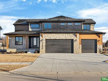 21828 Grover Street , Elkhorn, NE 68022