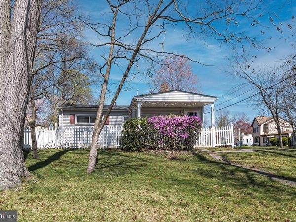 105 COUNTY AVENUE , MAPLE SHADE, NJ 08052